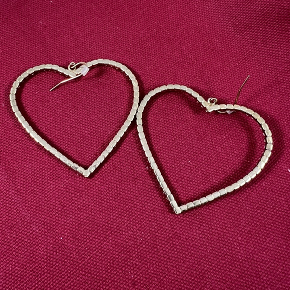 Gold Tone Earrings Heart Hoop Fashion Rhinestones Setting Sparkly Glamorous - Picture 3 of 3